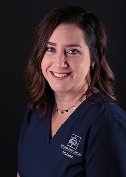 Dental assistant Amanda